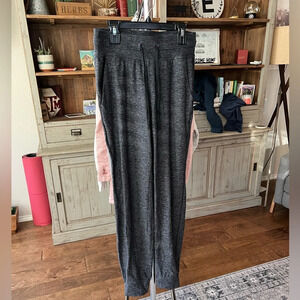 Lululemon ready to rulu pant 29” size 4